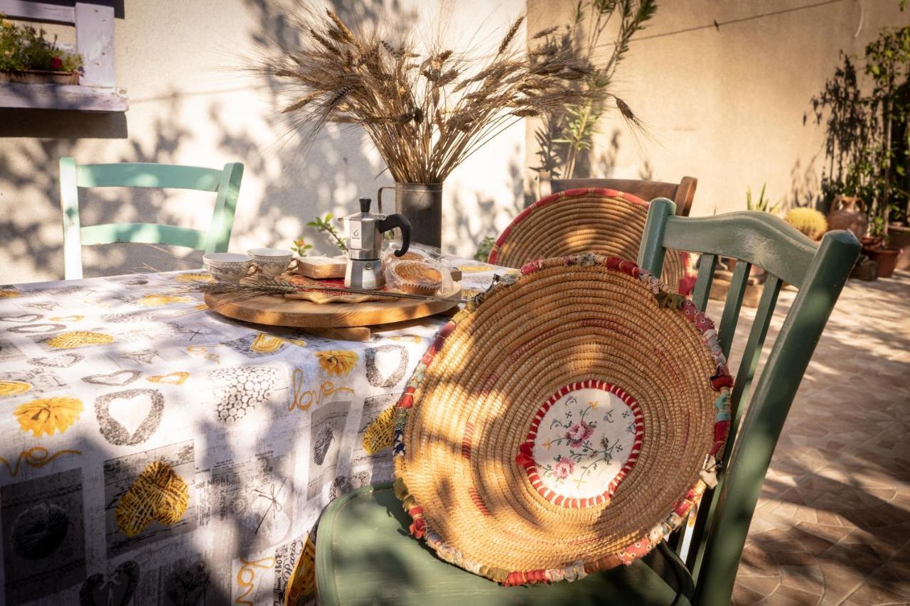 Sa Domu De Ladiri - Matrimoniale Con Giardino Bed & Breakfast Musei Exterior photo