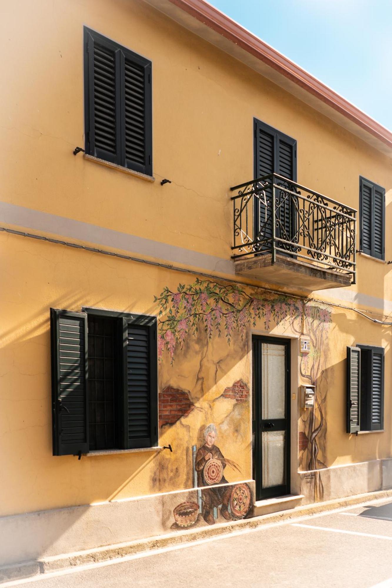 Sa Domu De Ladiri - Matrimoniale Con Giardino Bed & Breakfast Musei Exterior photo